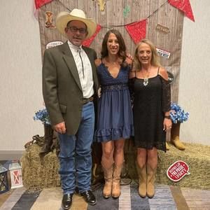 Meet your Posher, Crystal